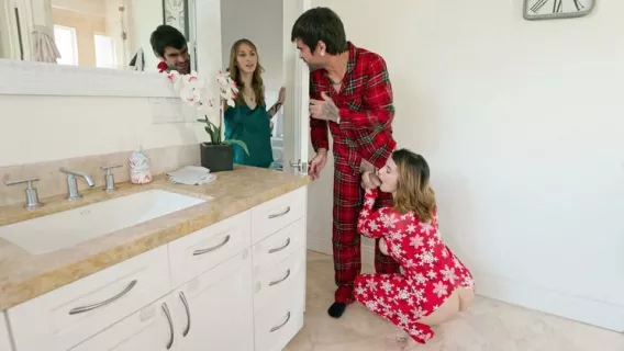 A Very Cummy Christmas Eve ※ Lucky Fate, LaSirena69, Angel Youngs ※ Sneaky Sex