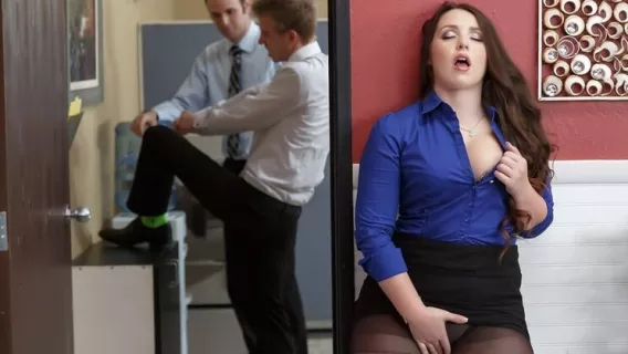 Chief Executive Whore ※ Danny D, Lola Foxx ※ Brazzers