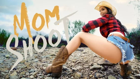Cowgirls Crave Cock ※ Alexa Payne, Ike Diezel ※ Mom Shoot