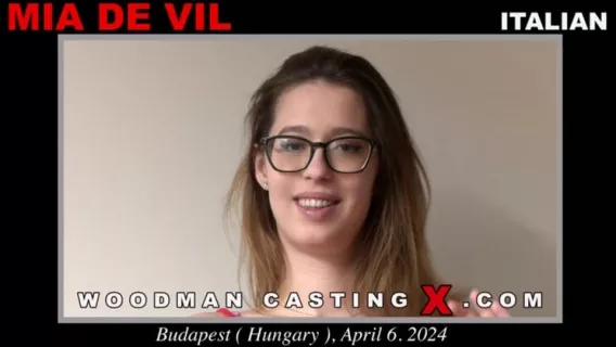 Mia De Vil Casting ※ Mia De Vil ※ Woodman Casting