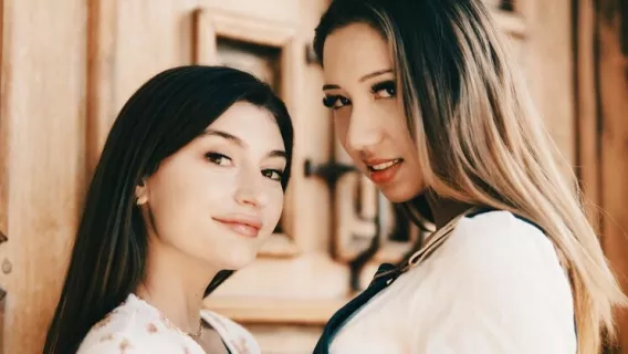 Blooming Romance ※ Mae Milano, Kimora Quin ※ Girlsway