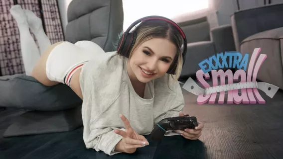 Cum Get Me ※ Chris Epic, Aria Banks ※ Exxxtra Small